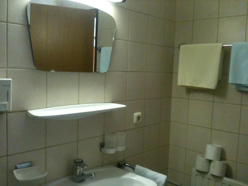 Pension Larchenhof Маурах Номер фото